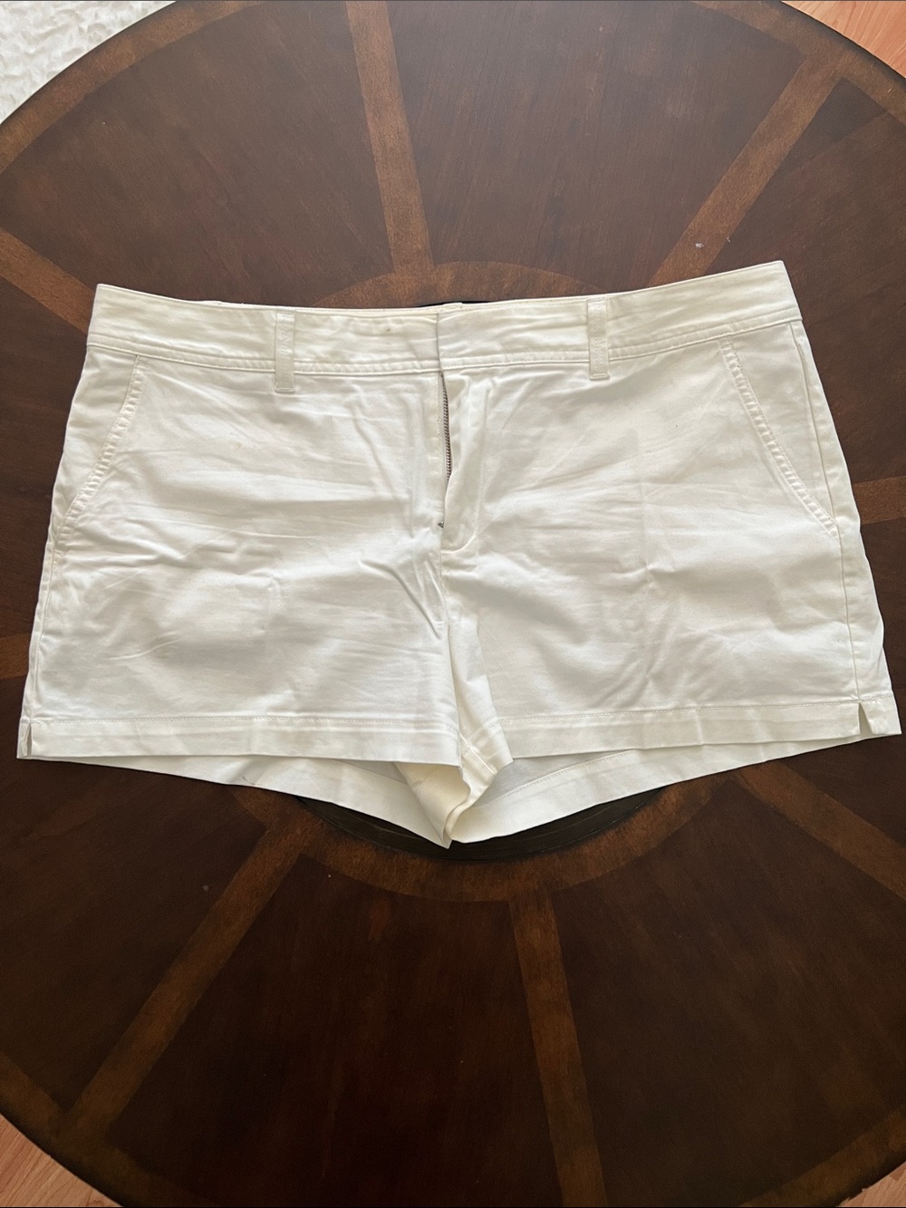 GAP White Cotton Blend Bermuda Shorts